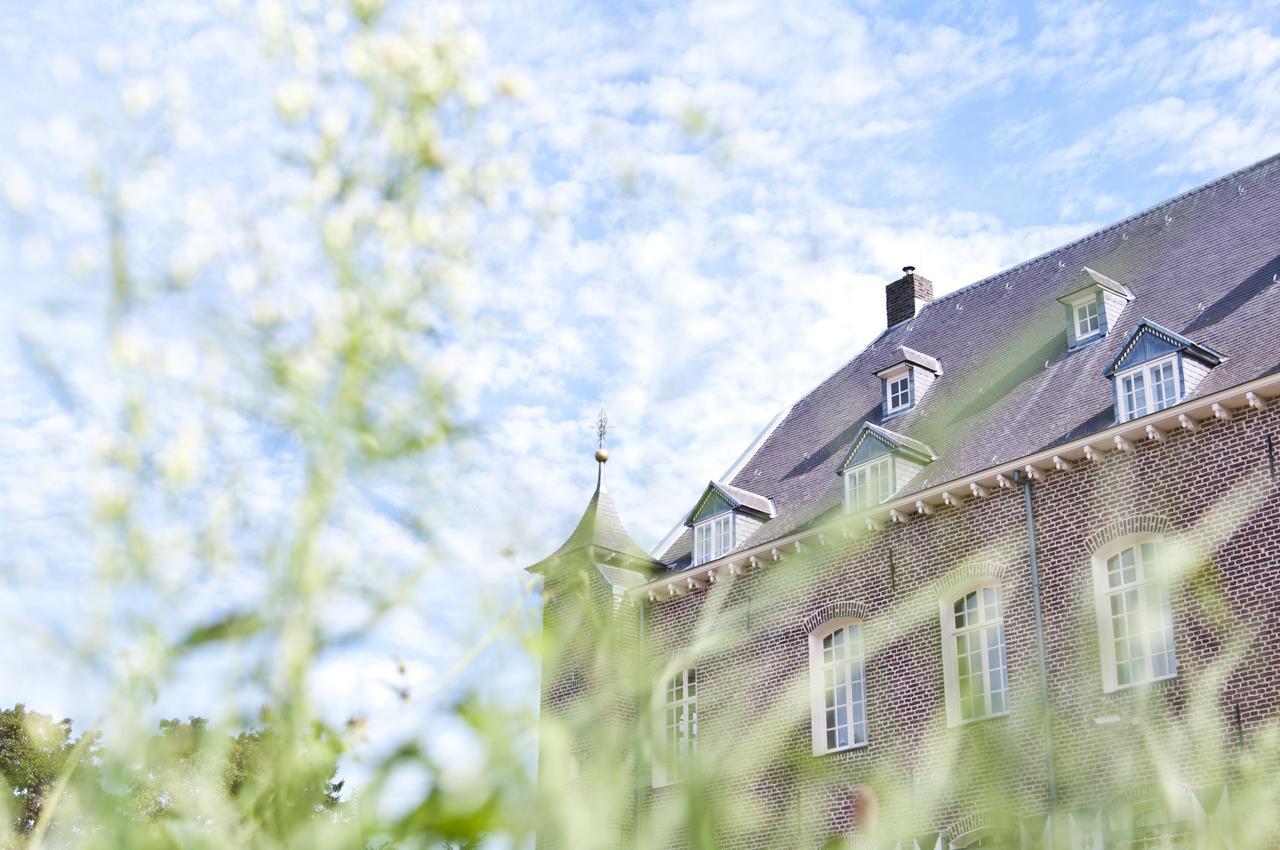 Kasteel Aldenghoor Bed & Breakfast Haelen ภายนอก รูปภาพ