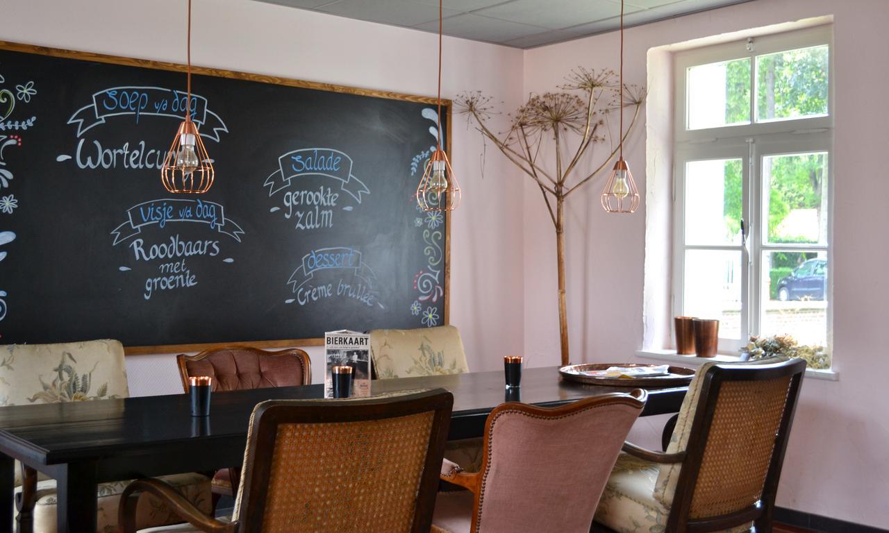 Kasteel Aldenghoor Bed & Breakfast Haelen ภายนอก รูปภาพ