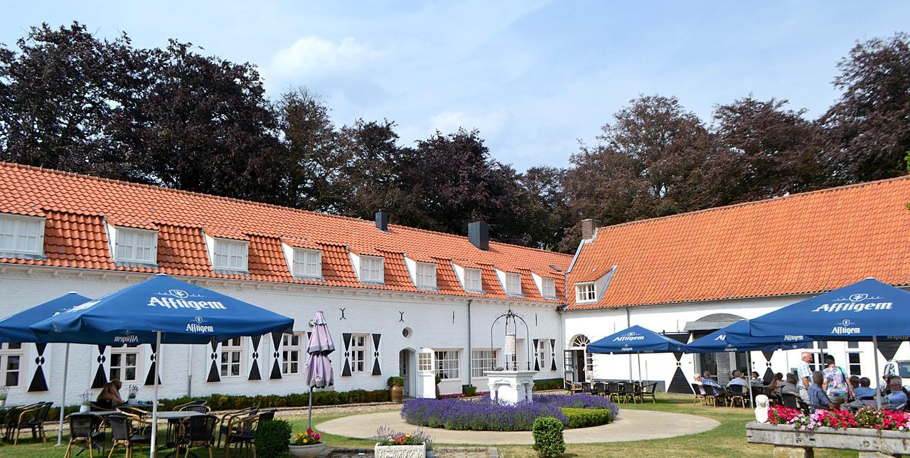 Kasteel Aldenghoor Bed & Breakfast Haelen ภายนอก รูปภาพ